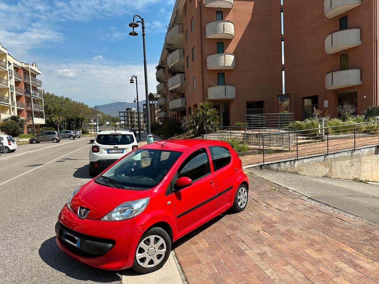 Peugeot 107 1.0 68CV 5p. Plaisir