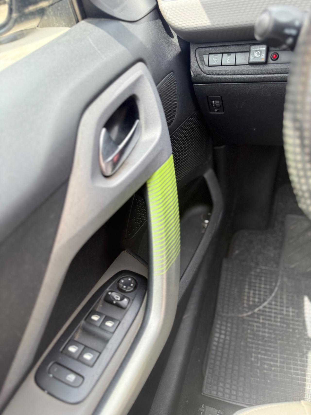 Peugeot 208 PureTech 82 5 porte Allure