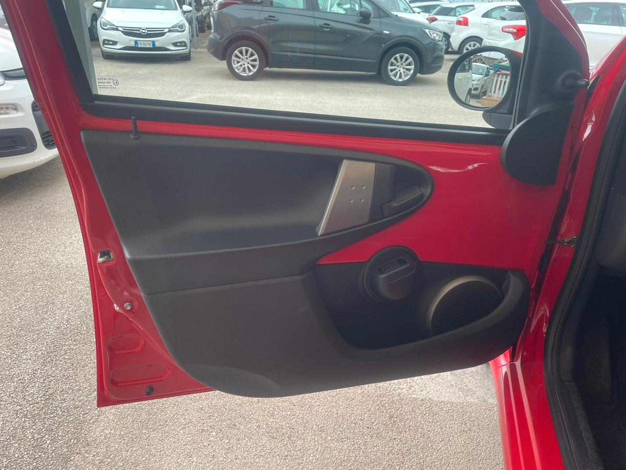 Toyota Aygo 1.0 12V VVT-i 5 porte Tobasco MMT automatica