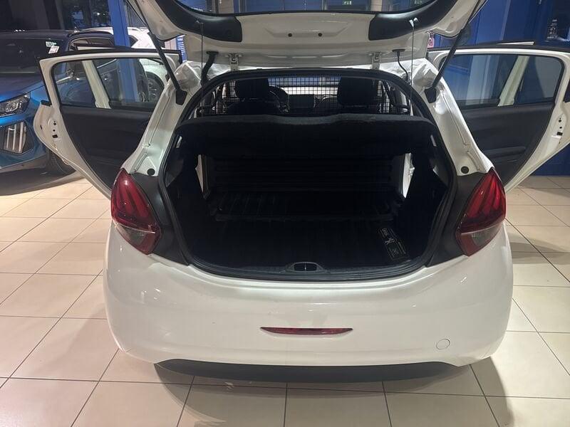 Peugeot 208 BlueHDi 100 S&S 5 porte Van Active 5.500 + IVA