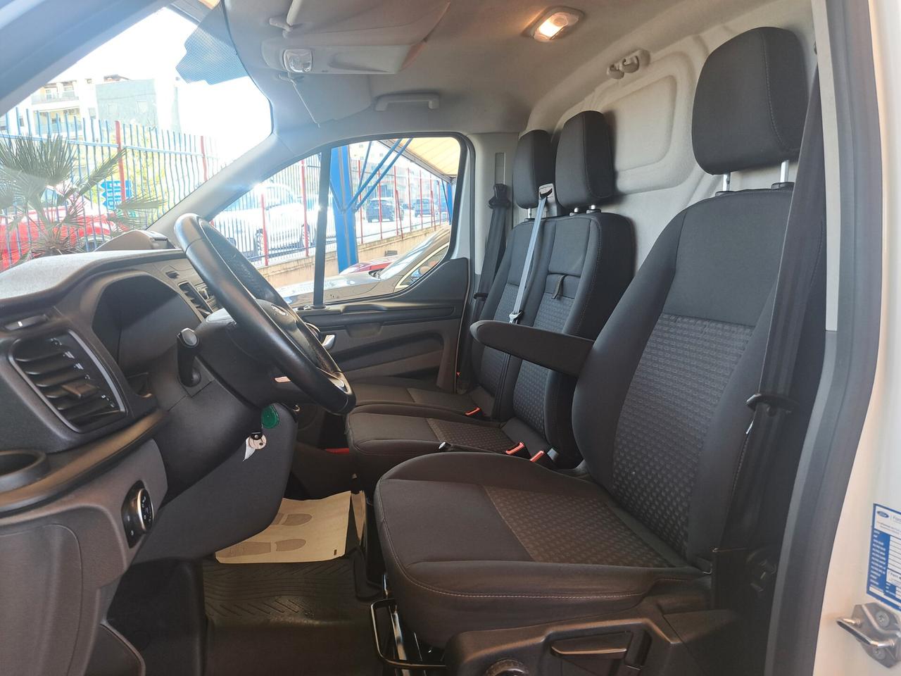 FORD TRANSIT CUSTOM 2.0 ECOBLUE 130CV FURGONE TREND L2H1 TETTO ALTO