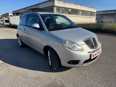 Lancia Ypsilon 1.2 benzina Versus. km 122.000