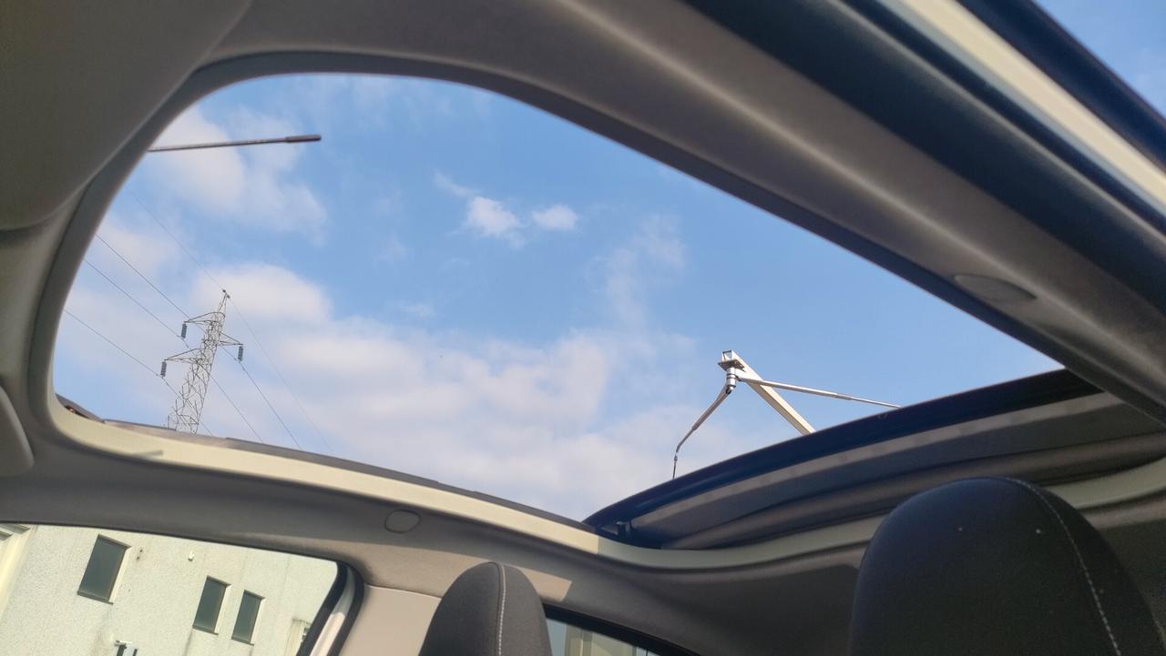 Peugeot 108 1.2 Benzina 5 porte TETO APRIBILE NEOPATENTATI - 2014