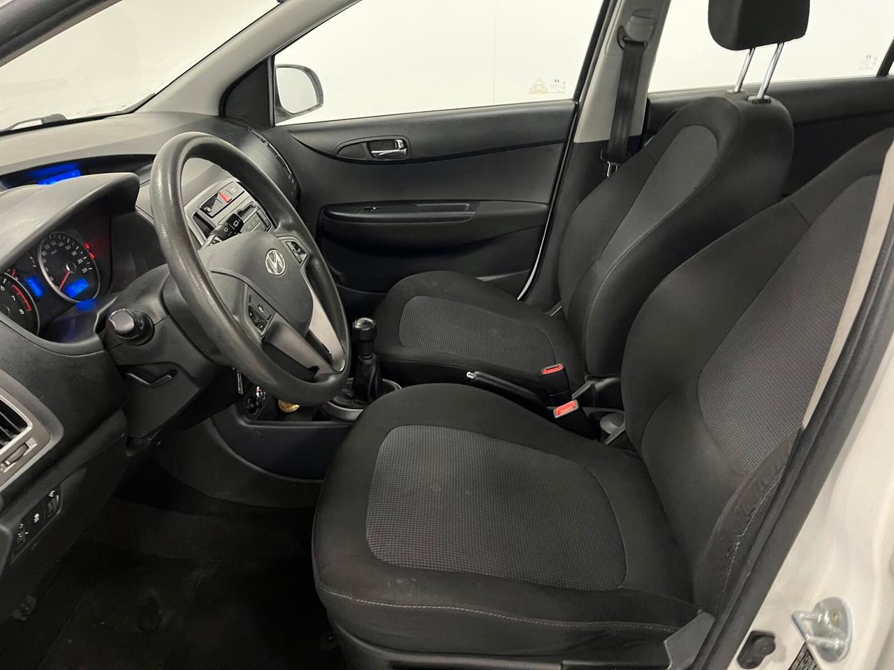 Hyundai i20 5p-1.2 Classic-GPL2035-NEOPATENTATI