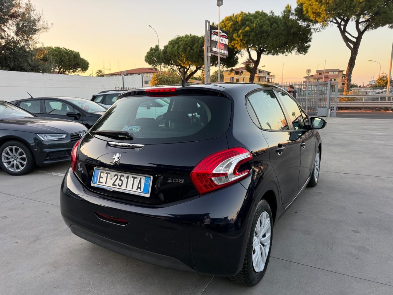 Peugeot 208 2014 140 mila km