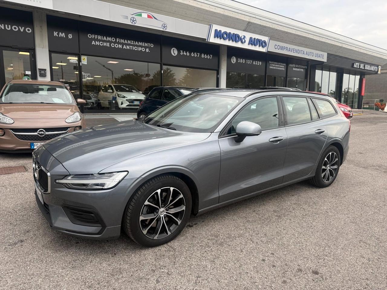 Volvo V60 B4 (d) Geartronic Momentum Business