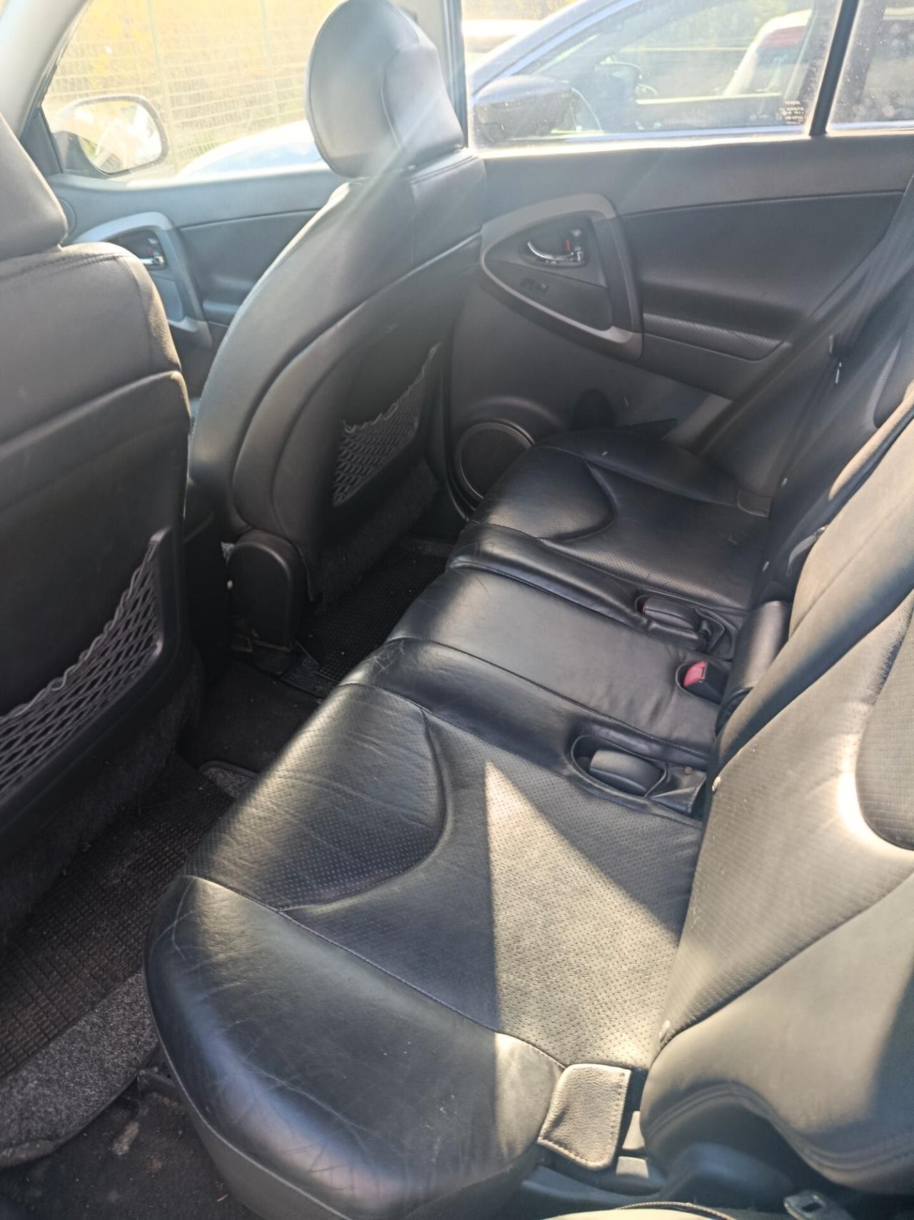 Toyota RAV 4 RAV4 2.2 D-4D 177 CV Luxury