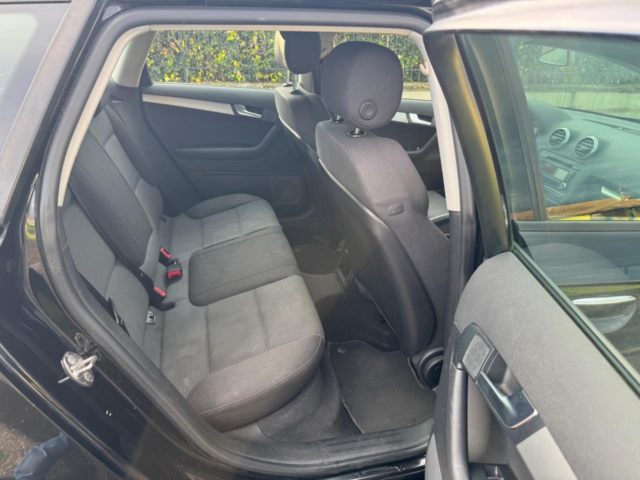 Audi A3 SPB 1.6 TDI 105 CV CR Ambition