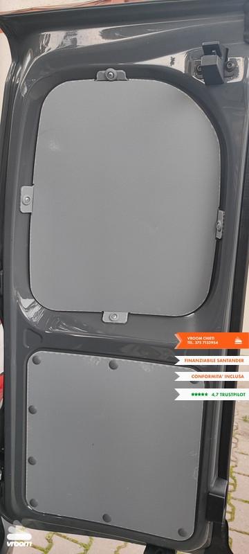 VOLKSWAGEN Caddy 5ª serie 2.0 TDI 102 CV Furgo...