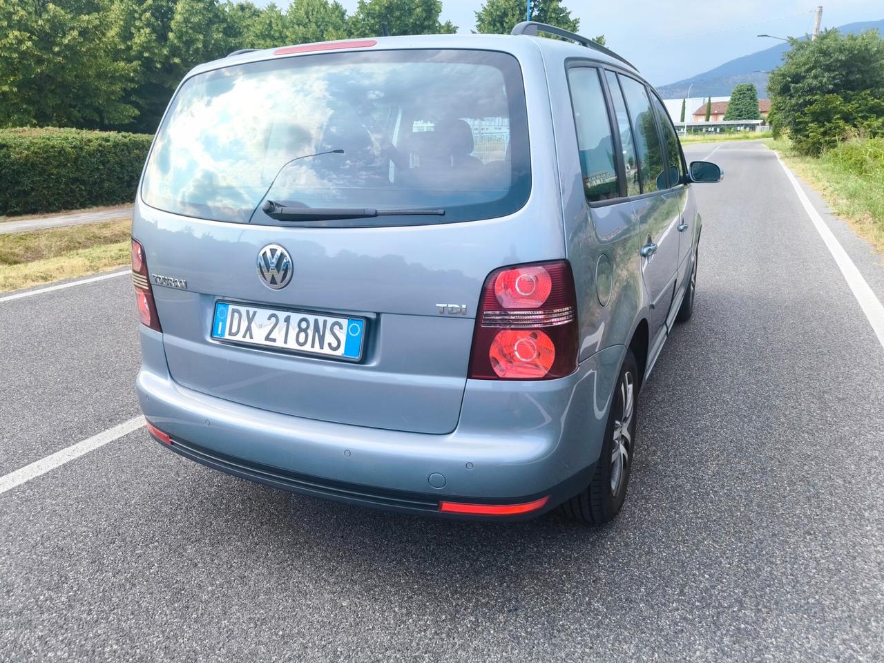 VOLKWAGEN TOURAN 1,9 TDI- 7 POSTI -OK NEOPATENTATI-KM 130000