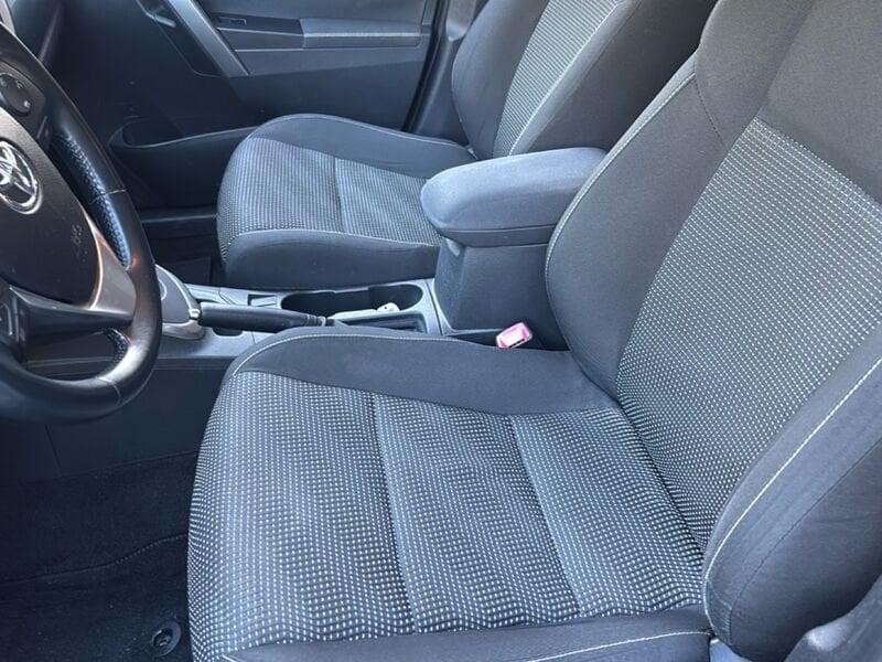 Toyota Auris Hybrid Hybrid Style