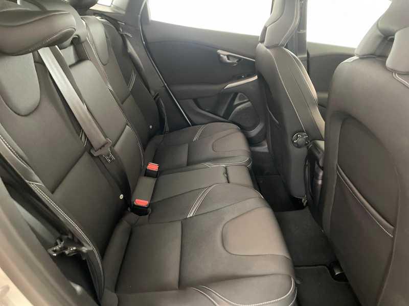 VOLVO V40 II - V40 2.0 D2 Business Plus my19