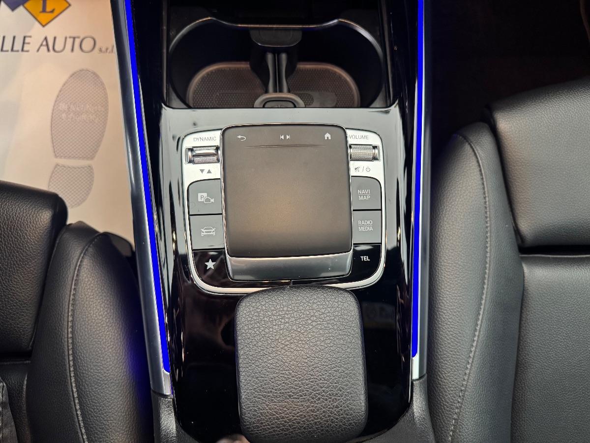 MERCEDES B180 d Automatic Sport BURMESTER/ LUCI AMBIENT/ PELLE/ LED