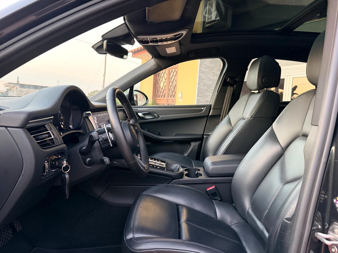 Porsche Macan 2.0 265- PASM-TETTO-MY 22-IPER FULL