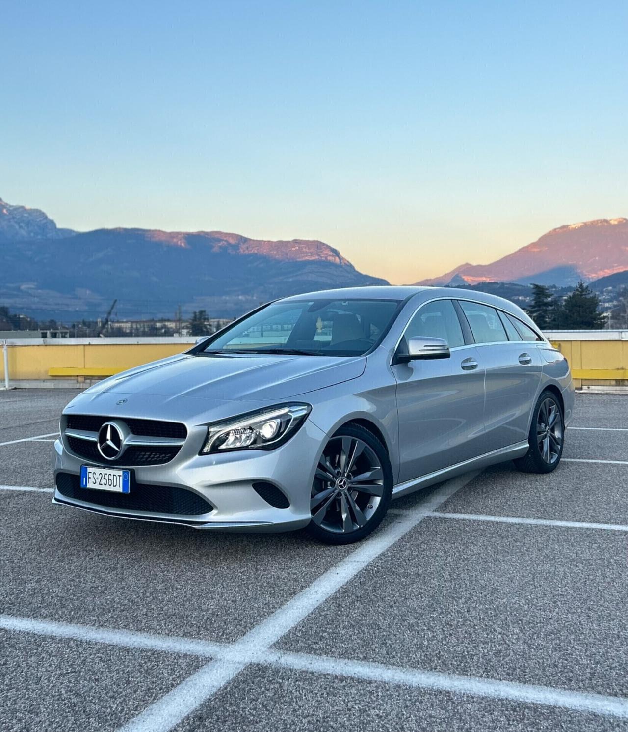 Mercedes CLA 200d Premium AMG Shootting Brake