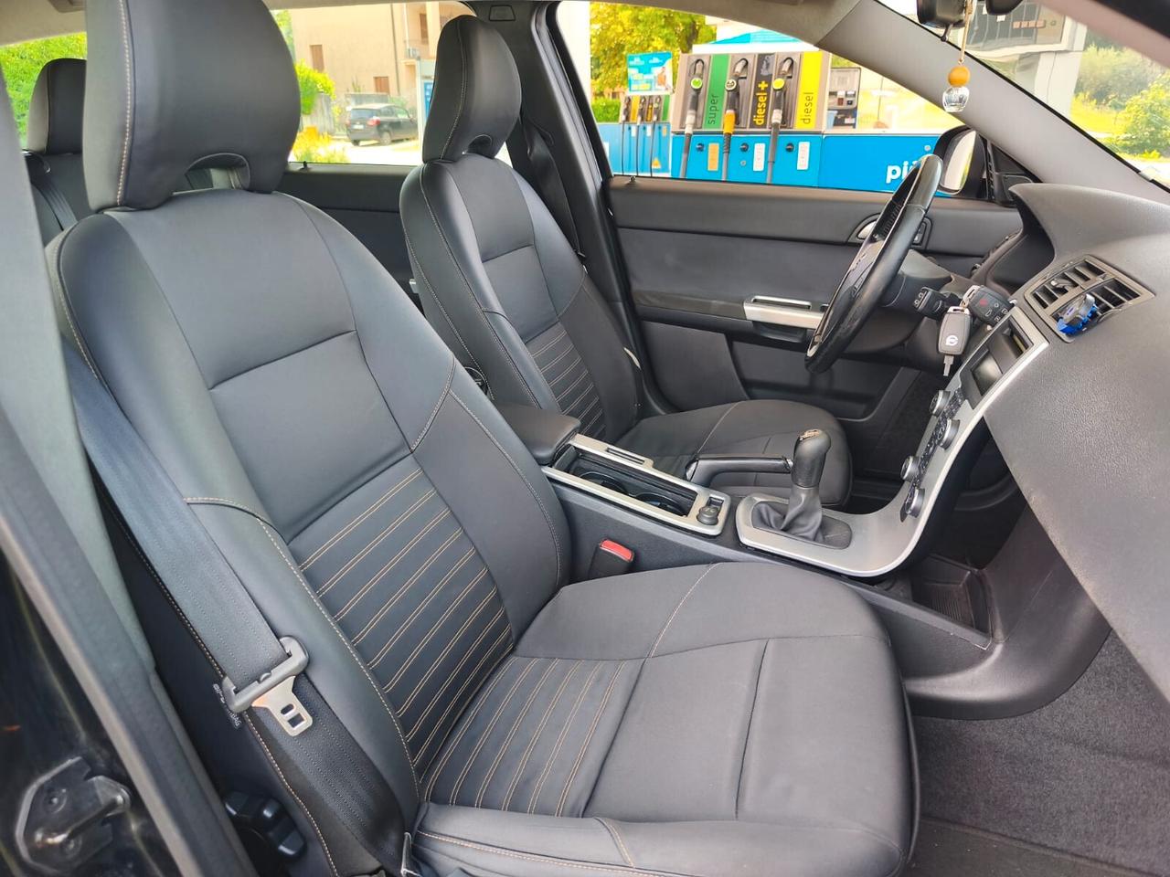 Volvo V50 D2 R-design Accetto Permute