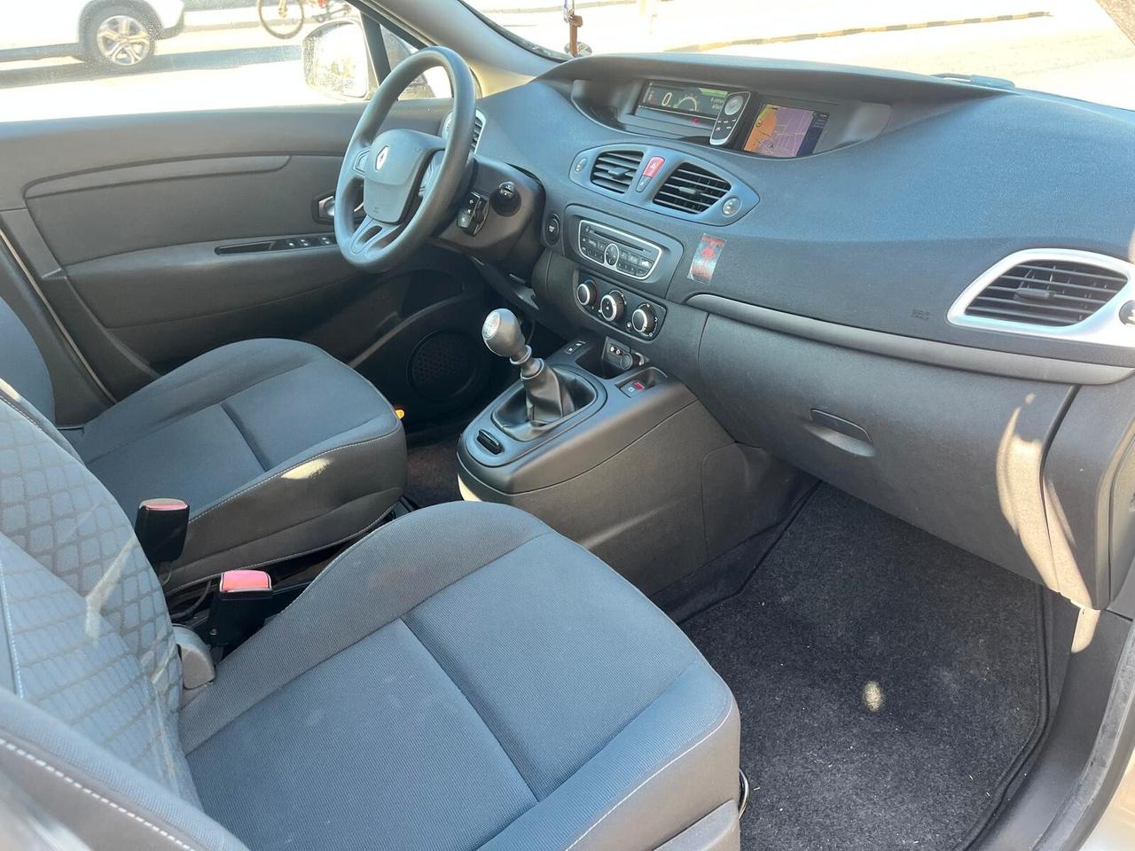 Renault Scénic 1.5 dCi 110CV Dynamique