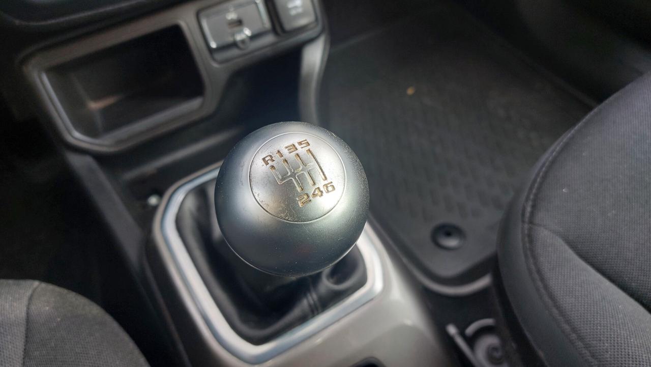 Jeep Renegade LIMITED CON FARI LED