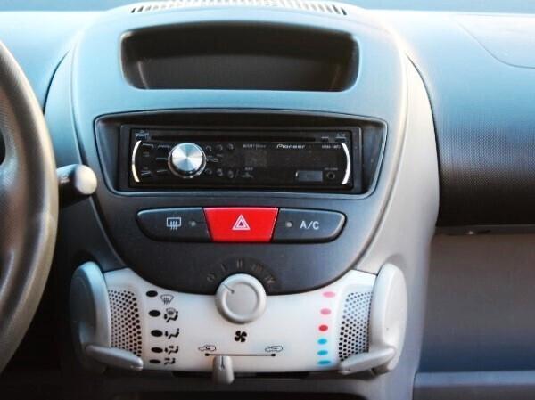 Toyota Aygo 1.0 VVT-i 5 porte Red Edition CLIMATIZZATA UNICA UTILIZZATRICE ESTETICA ESEMPLARE