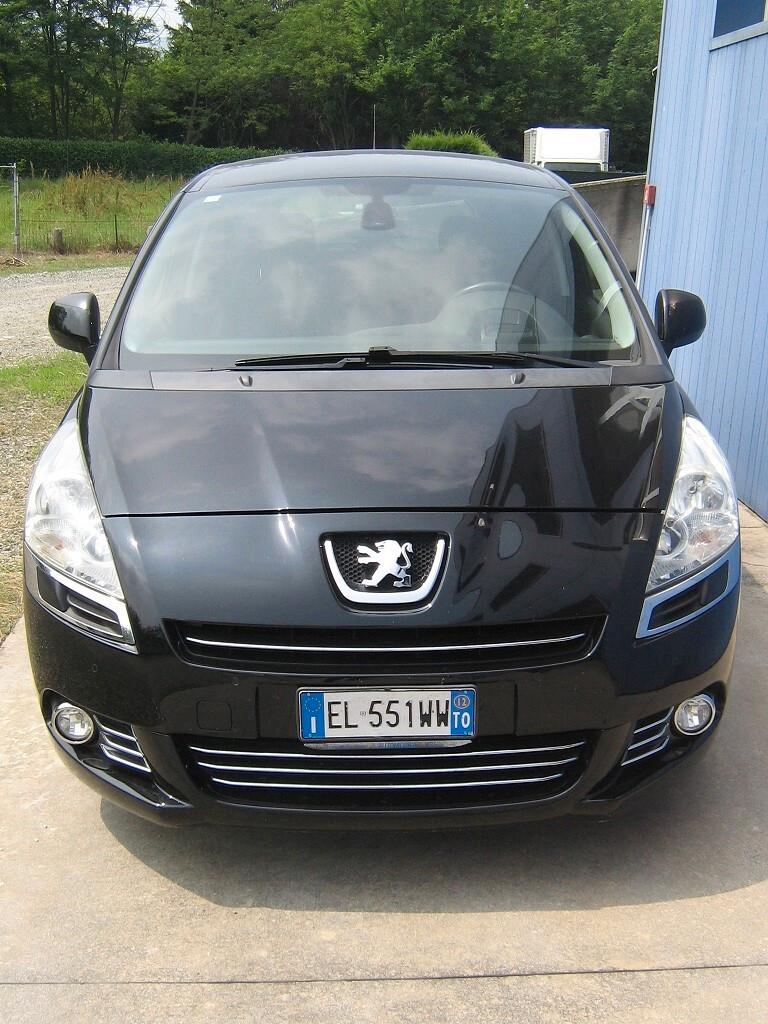 Peugeot 5008 1.6 HDi 112CV Family