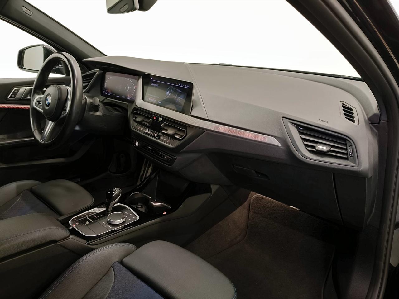 BMW Serie 1 F40 - 118d Msport auto