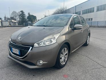 Peugeot 208 1.2 VTi 82 CV 5 porte Allure