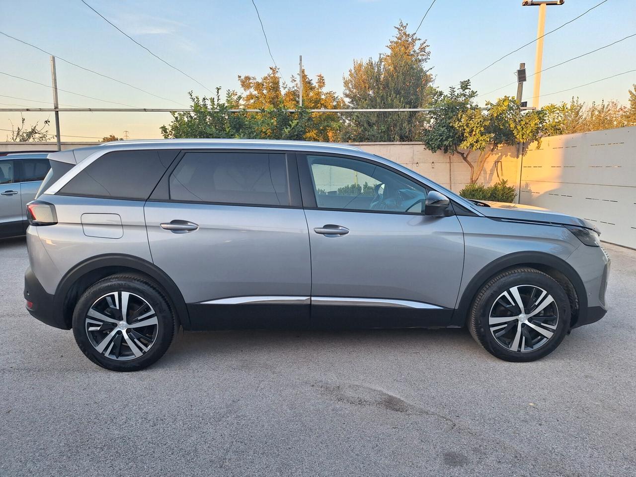 Peugeot 5008 ALLURE PACK 1.5 HDi 130 EAT8 NAV+RETROCAM. 7posti -2024