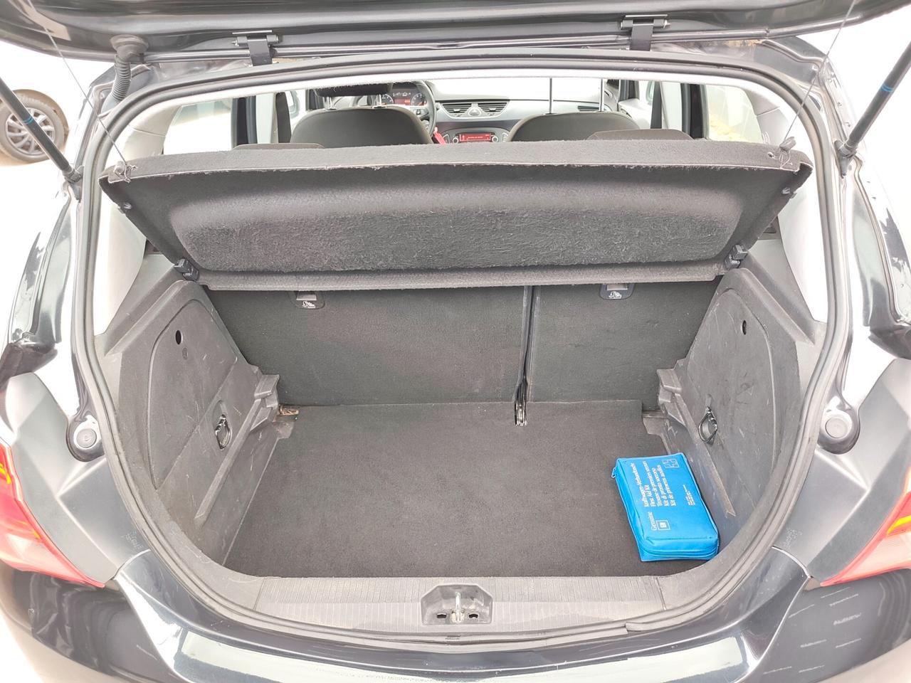 Opel Corsa 1.4 90CV BENZINA E GPL DI SERIE