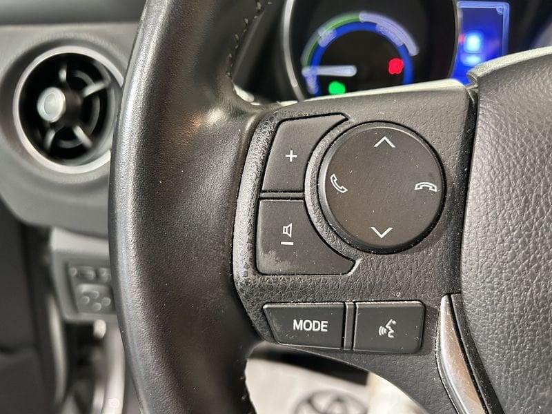 Toyota Auris 1.8 Hybrid E-CVT Lounge AREA C FREE