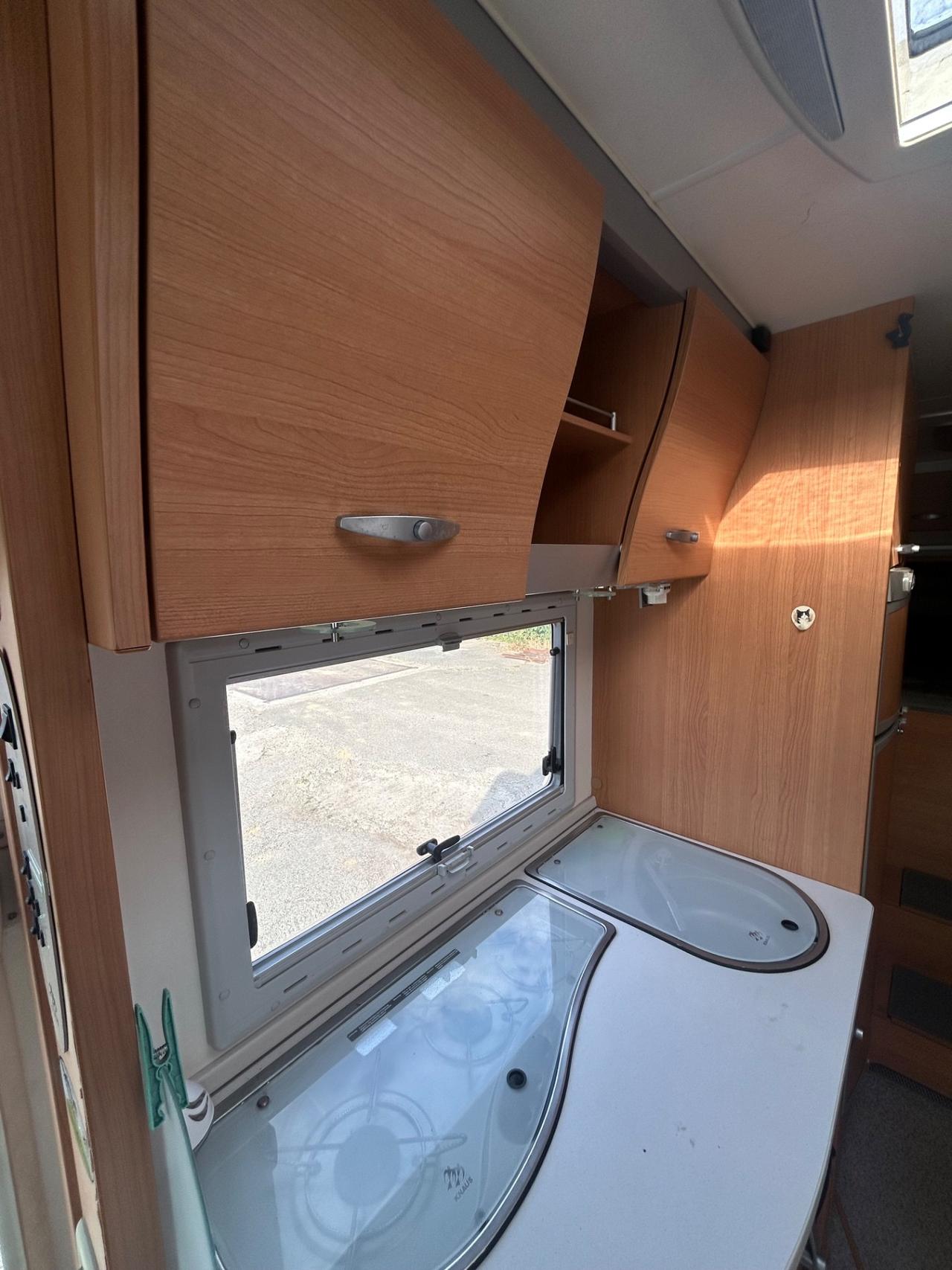 054 motorhome KNAUSS sunliner del 2006 in saldo