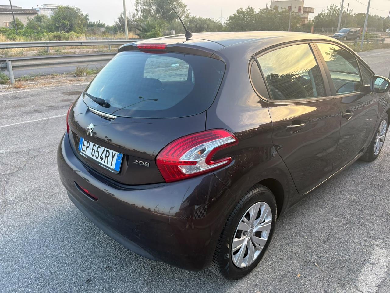 Peugeot 208 1.4 HDi 5 porte Access Unipro 2012