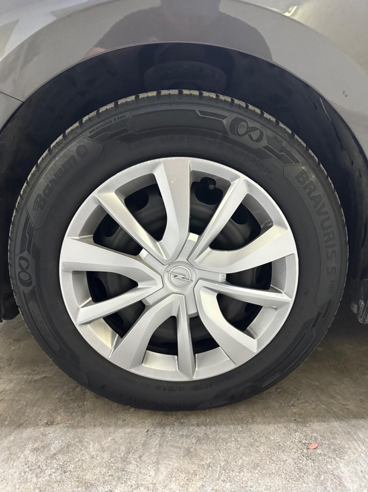 Opel Corsa GPL neopatentati