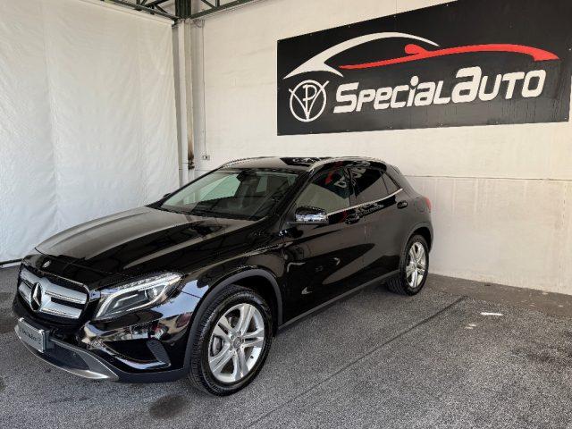 MERCEDES-BENZ GLA 200 CDI Automatic Premium
