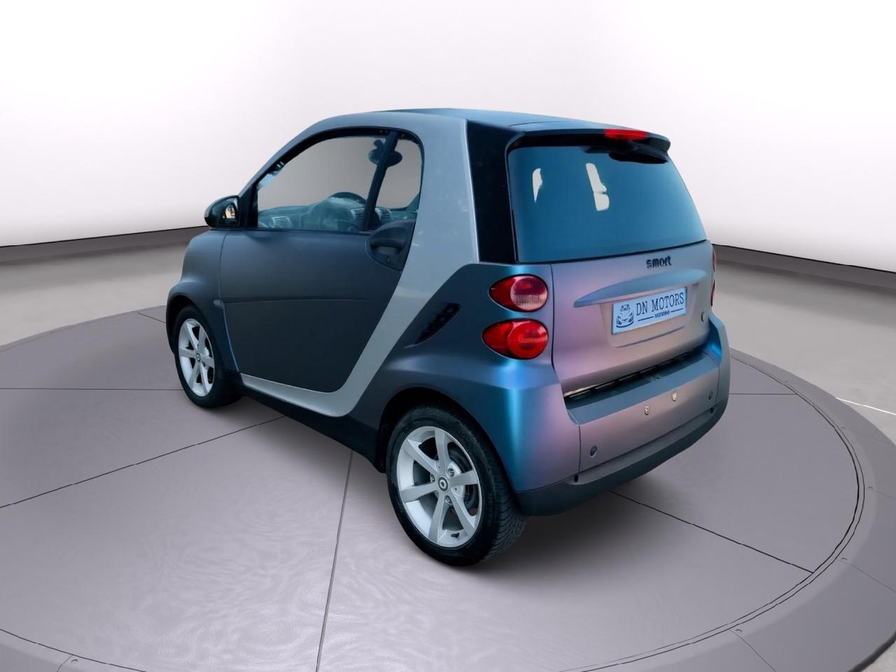 Smart ForTwo 1.0 passion anno 2010 segna 300.000km