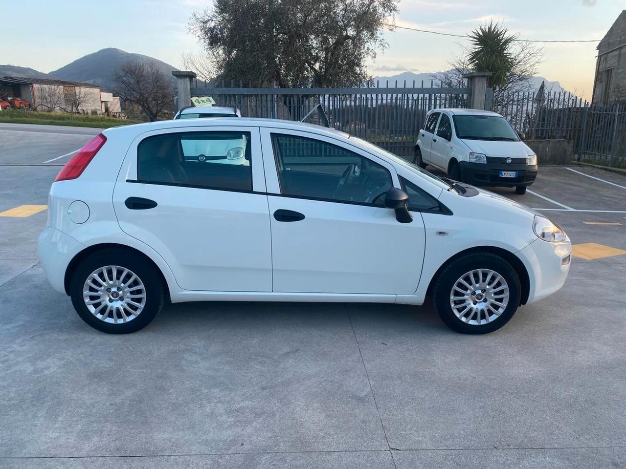 Fiat Punto benz/GPL 1.4 fire 77 CV Street 2018