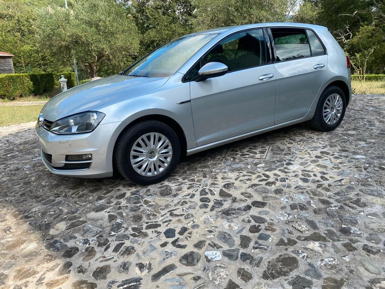 Volkswagen Golf LOUNGE1.6 TDI 110 CV
