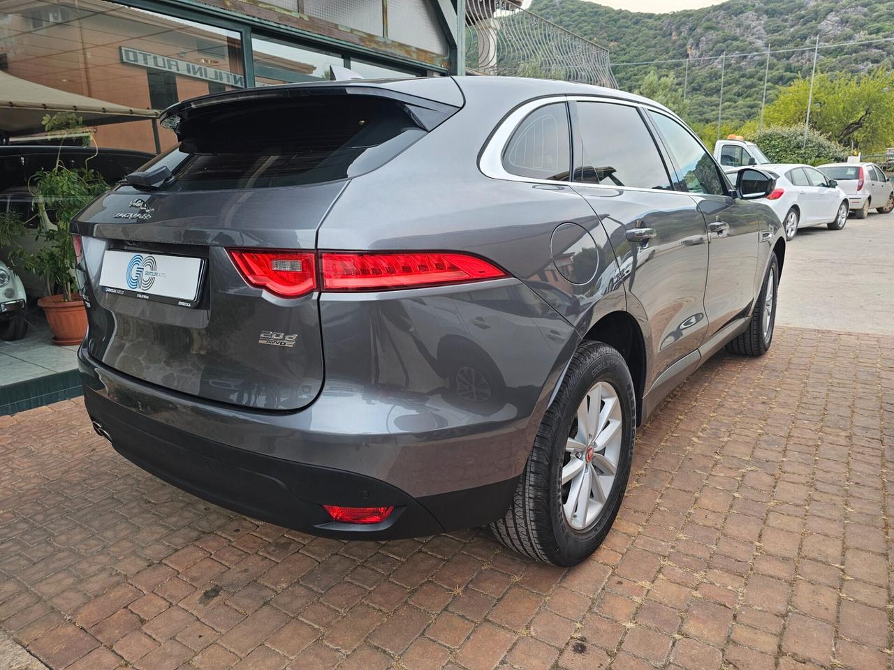 Jaguar F-Pace 2.0 D 180 CV AWD Prestige