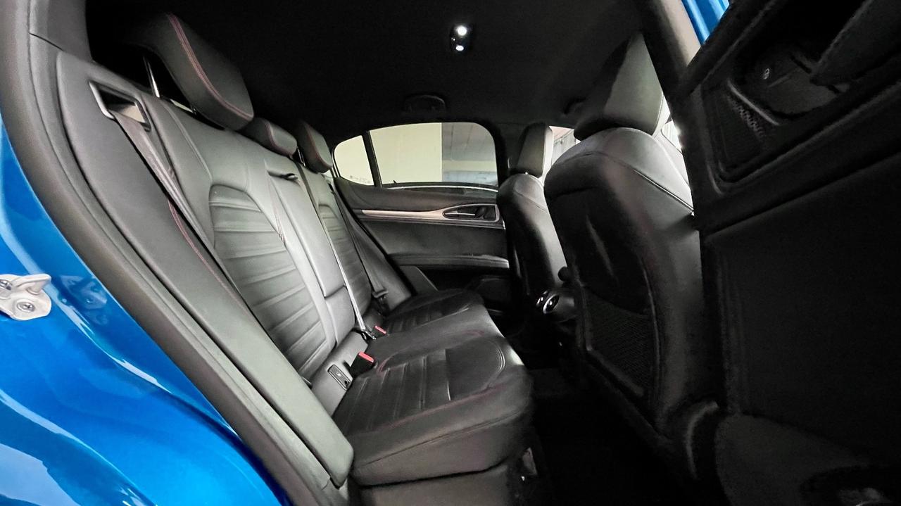 ALFA ROMEO STELVIO 2.2 COMPETIZIONE Q4 TURBODIESEL 210CV - VOLANTE E SEDILI IN PELLE RISCALDABILI, FULL LED