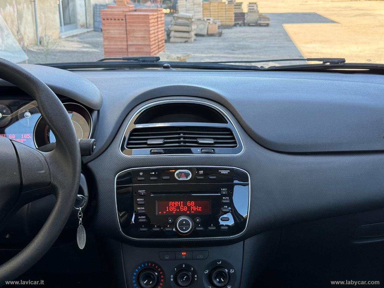 FIAT Punto 1.3 MJT II 75 CV 5p. Young