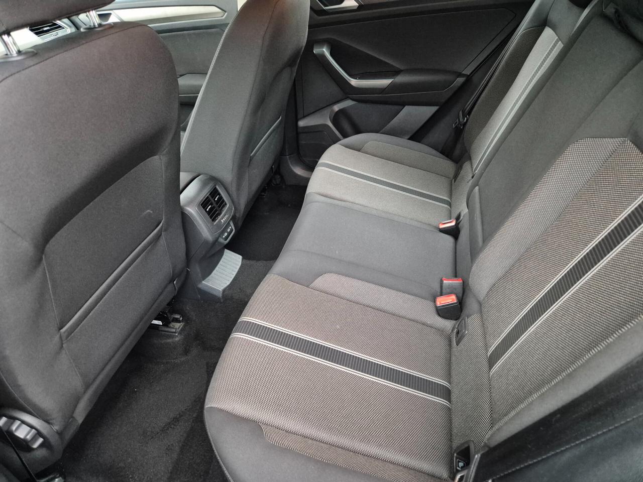 Volkswagen T-Roc 1.0 TSI Business BlueMotion Technology