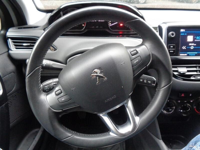 Peugeot 208 BlueHDi 100 5 porte Active