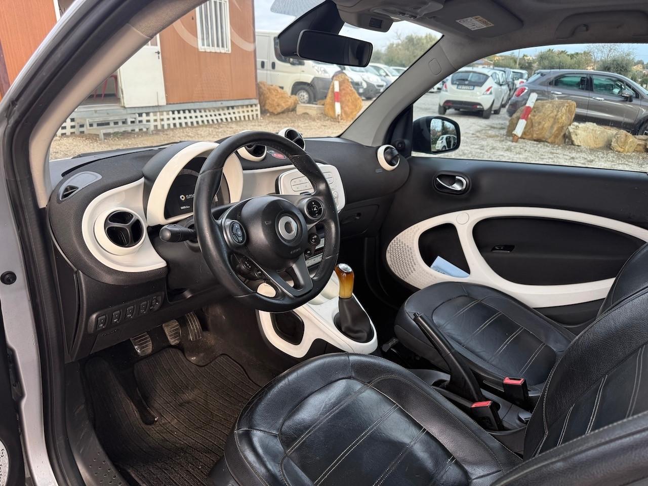 Smart ForTwo 1000 52 kW MHD coupé passion