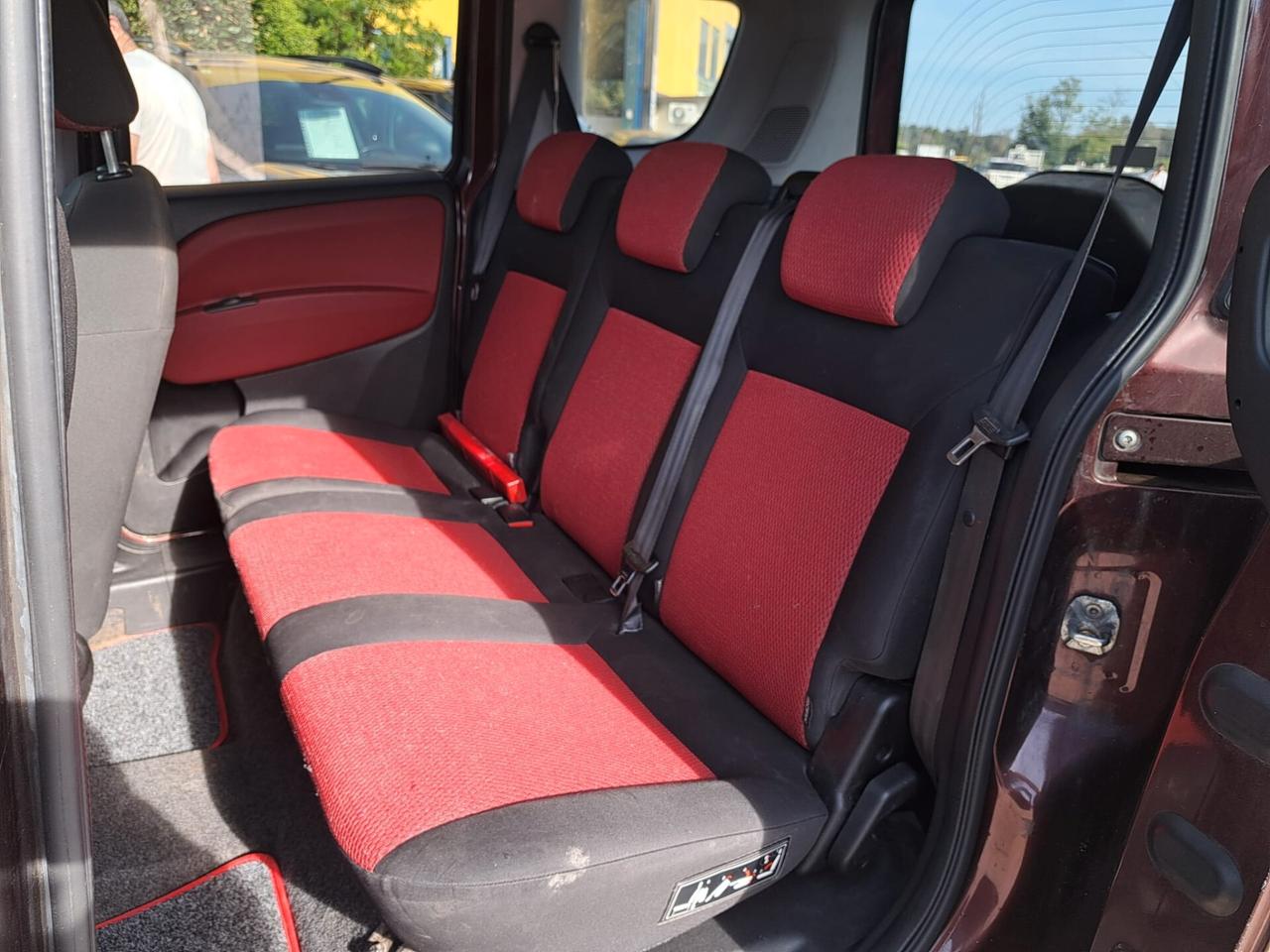 Fiat Doblò 1.4 16V 95 CV Emotion