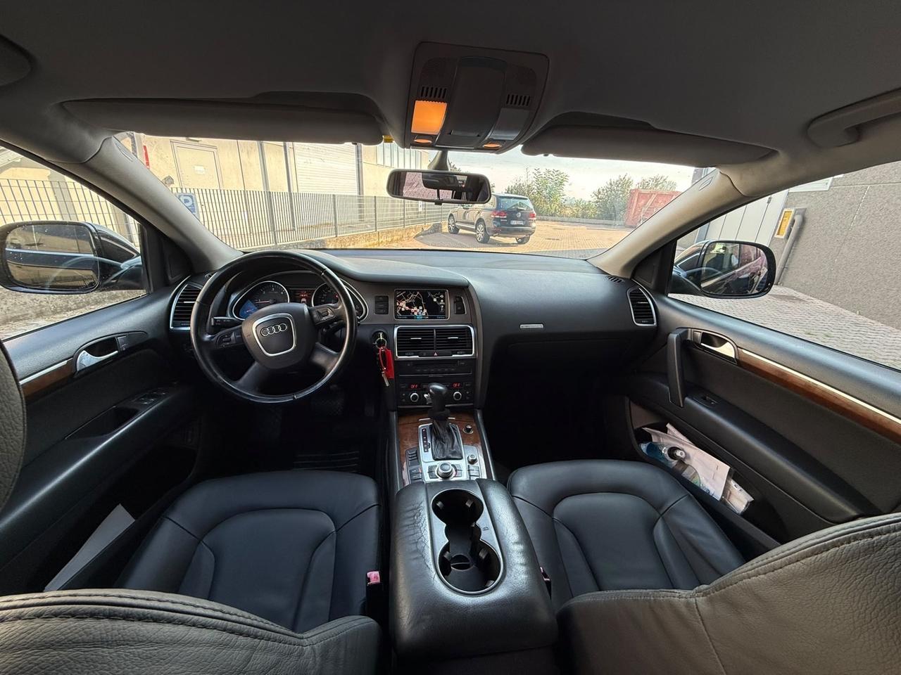 Audi Q7 3.0 V6 TDI 233CV quattro tiptronic GANCIO TRAINO
