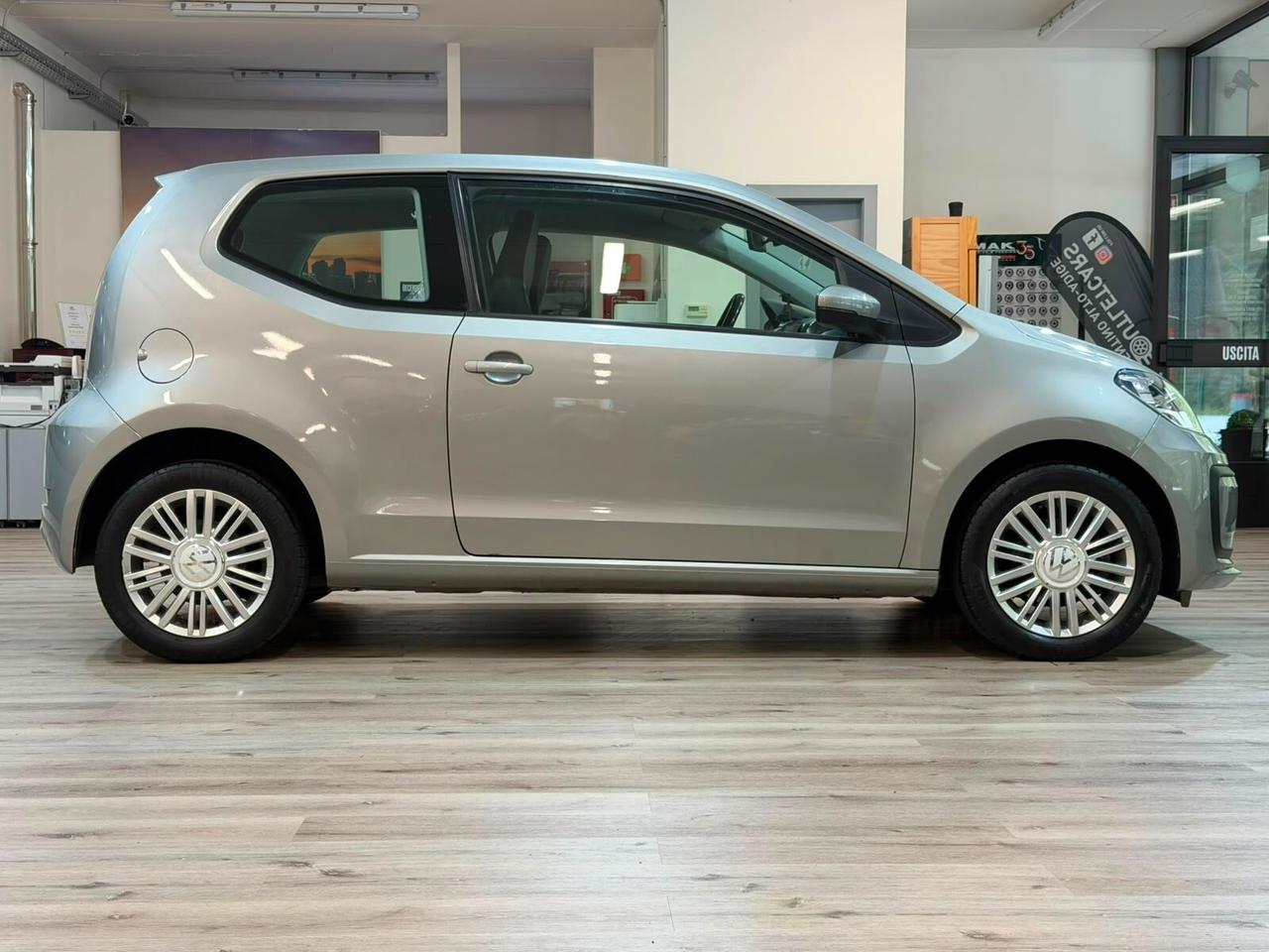 VOLKSWAGEN UP! 1.0 60cv 3p 59.000km NEOPATENTATI