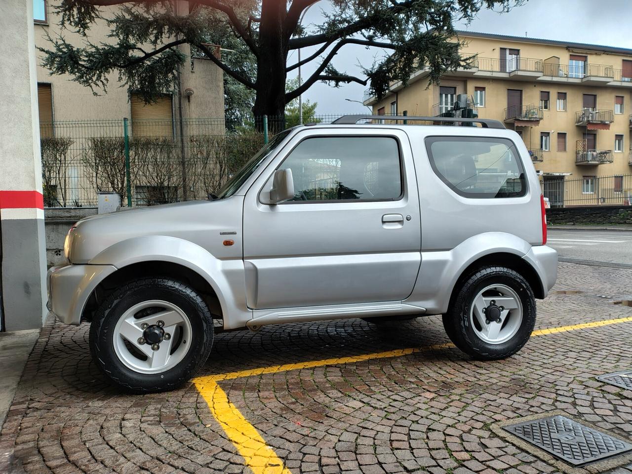 Suzuki Jimny 1.3i 16V cat 4WD JLX Special