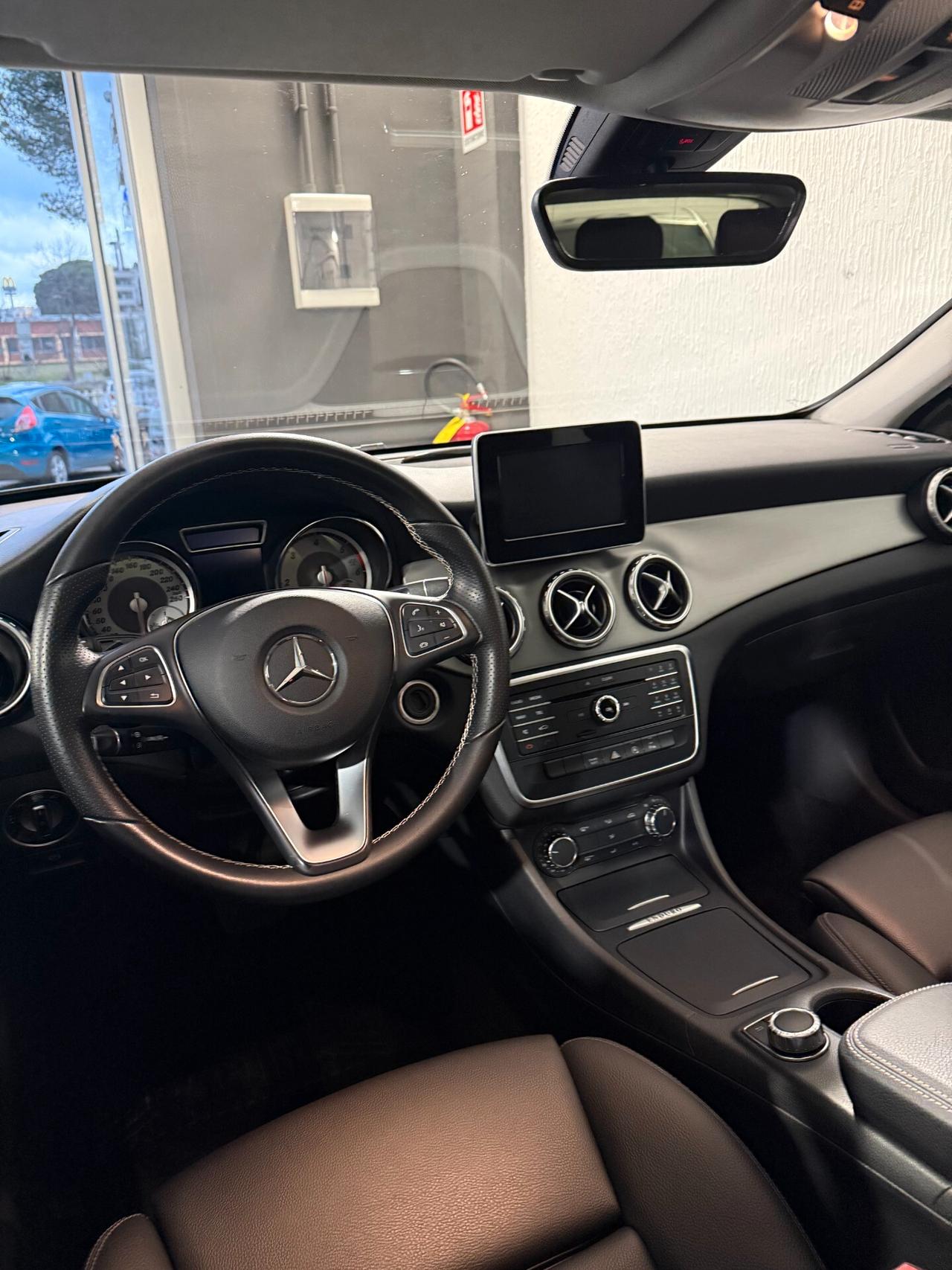 Mercedes-benz GLA 220 GLA 220 d Automatic Sport