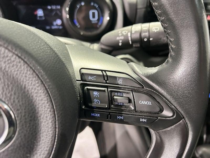 Toyota Yaris 1.5 Hybrid Lounge AREA C FREE
