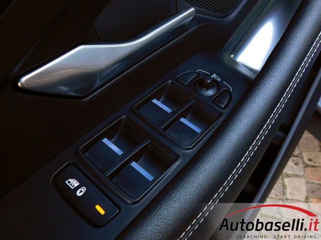 JAGUAR E-Pace 2.0D MHEV 163 CV AWD R-DYNAMIC BLACK AUTOMATICA