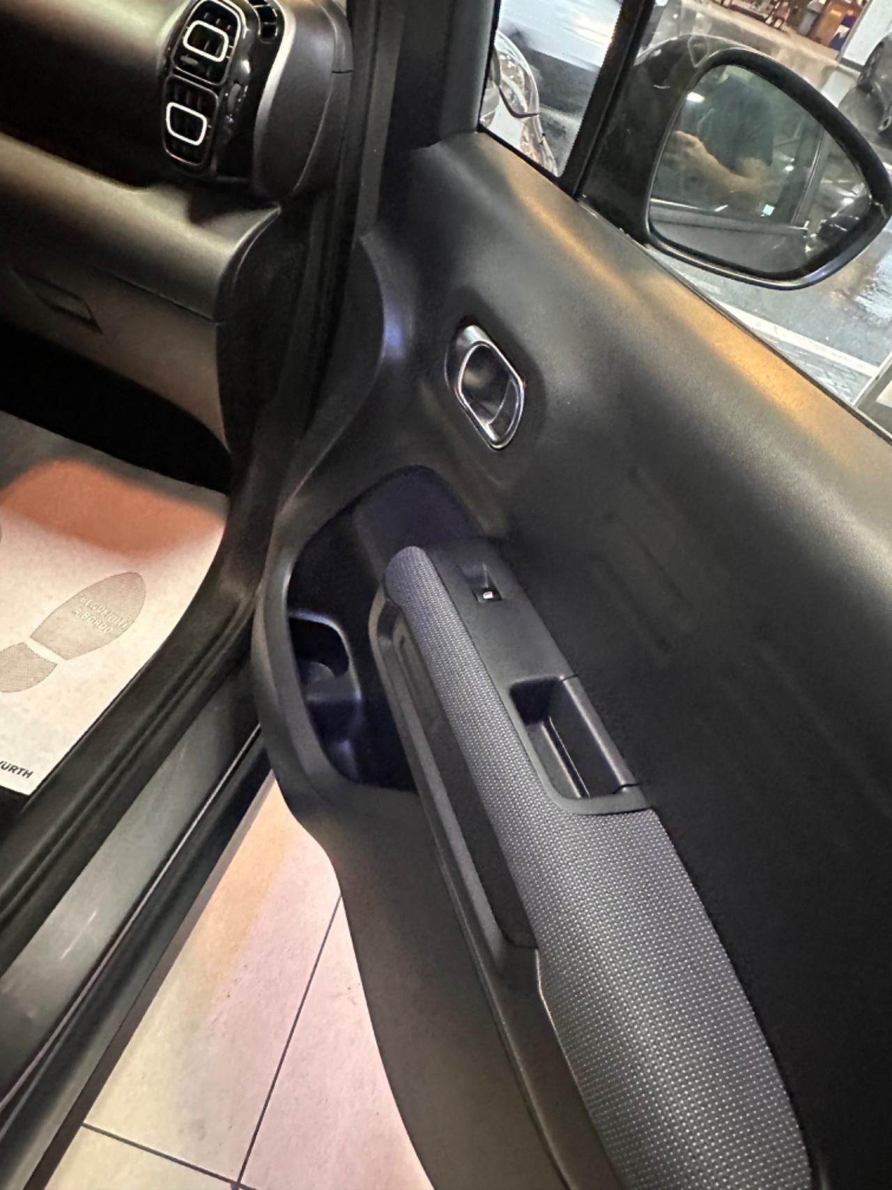 Citroen C3 Aircross BlueHDi 110 S&S Shine Pack
